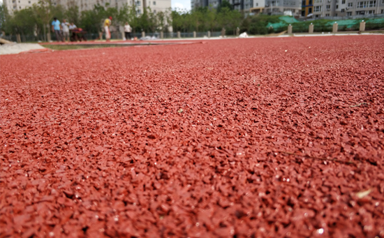 學(xué)校操場塑膠跑道細節(jié)圖片