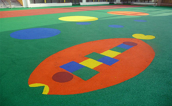 對于幼兒園的塑膠場地鋪裝，幼兒園院長們也是用盡了心思，