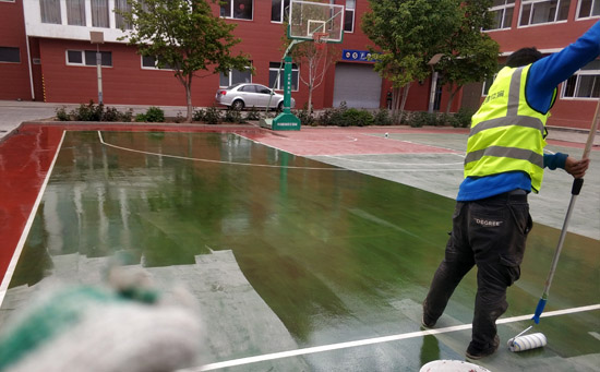 硅pu籃球場面層破損怎么辦，如何維修